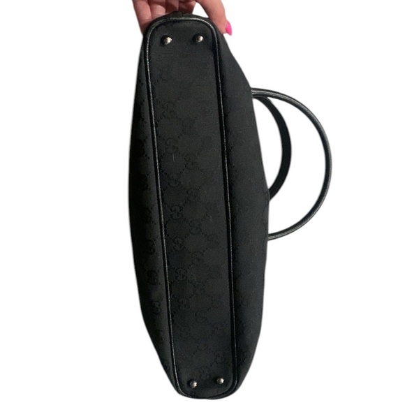 • Gucci logo canvas and leather shoulder bag - Picture 4 of 8